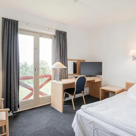 Limfjorden Hotel 3*