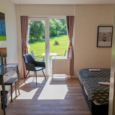 Hotel Limfjorden 3*