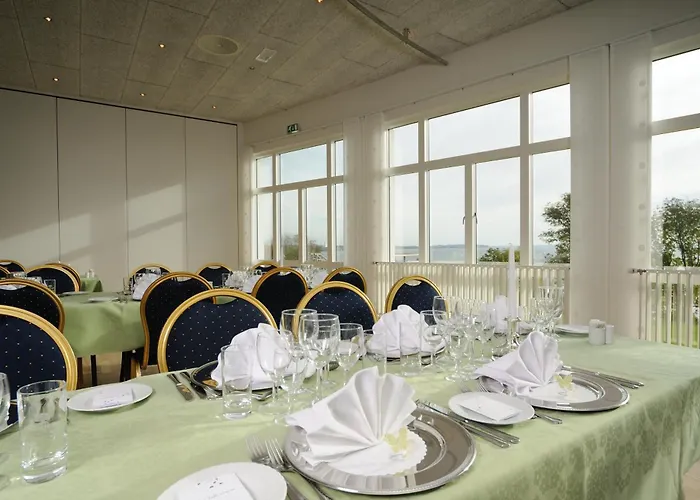 Hotel Limfjorden 3*